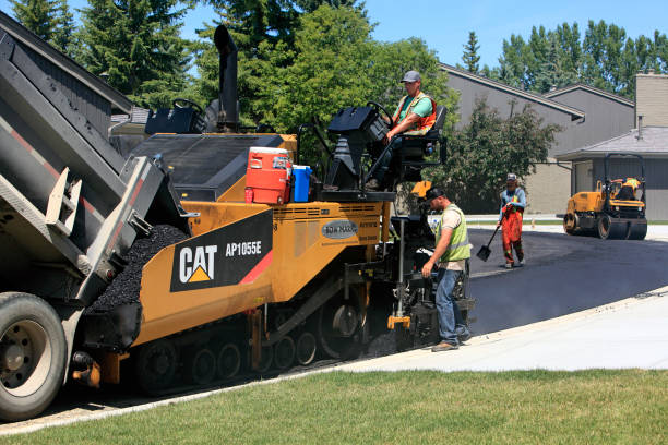 Best Commercial Driveway Paving in Pawnee, IL